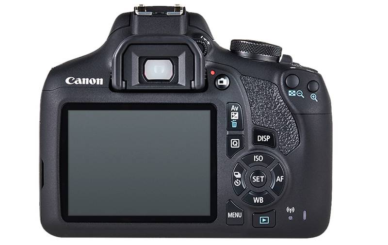 Canon EOS 2000D